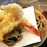 神戸たむら - 月かわり花弁当(税・サービス料込) 2,888円
