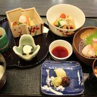 神戸たむら - 月かわり花弁当(税・サービス料込) 2,888円