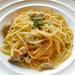 イタリア料理＆バール たんと - 若鶏とチーズのオイルパスタ ローズマリー風味