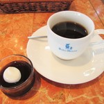 バクハウス - ランチのコーヒーとコーヒーゼリー。