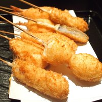 六波羅 - 串揚ランチ 1000円 のネギマ、茄子、うずらの玉子、帆立貝柱、烏賊、白身魚、玉ねぎ、海老