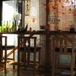 手打ちそば 蕎心庵 - 縁側にカウンター席・・チョット強引では？