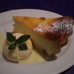 ラ ポルトルージュ - デザート　チーズケーキ