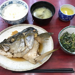やしろ食堂 - ヒラマサのかぶと煮