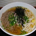 ソバー サクマ - 蕎麦とうどんのハーフ&ハーフ