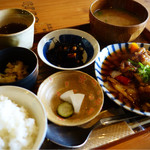Musubi Shokudou - 一汁三菜ごはん ¥880