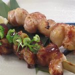 桜梅桃李 - ぷりぷり牛白ホルモン♪を串で食べ易くしました♪