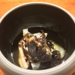 TACUBO - 蒸し穴子と王様しいたけ コンソメスープと黒トリュフ（TACUBO）