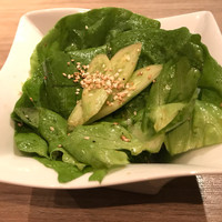 焼肉うしごろ 西麻布本店 - うしごろサラダ