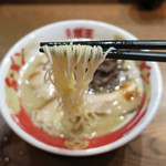 豚王拉麺 - 