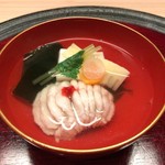 あらや滔々庵 - 椀：ほうぼう葛打ち 胡麻豆腐 蕗 筍 若布 木の芽 梅肉