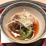 あらや滔々庵 - 焚合せ：和牛柔か煮 小芋 こごみ実山椒 べっ甲あん