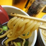 麺屋7.5Hz+ - 食べ応え最優先の極極太麺。あご覚悟！