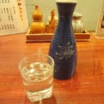 籠太 - 末廣玄宰 ※本来はショットだがグラスが無くなりシェアで一合徳利