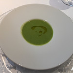 アンティコ　カステッロ - スープ（えんどう豆のスープ）