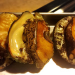 宝寿司分店 - 活アワビ（薄くスライスで大将の手から口で受け取る）