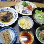 独酌　三四郎 - 女将の盆（１６００円）　２０１１，１月