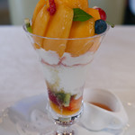 資生堂パーラー - 枇杷パフェ