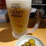 炭火焼　我が家のとん丼や - 2017年4月　生ビール中　380円