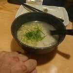 Torikizoku - ワンタンメン302円（丼サイズは拳大）