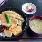 あさ田 - 料理写真:穴子丼864円