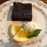 カフェ・キュイエール - おとうふブラウニー