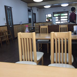 Matsuya - テーブル席メインの店内