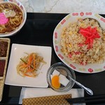 ぎょうざ横丁秀公 - チャーハン定食　700円