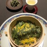 茶禅華 - 蒸し餃子　蓬の香りと蓬茶