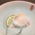 茶禅華 - 酢橘の香りの茹で胡麻団子