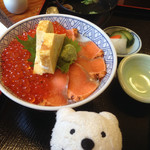 うなぎ和食処 すみの坊 - 北海親子丼 Northern Sea Salmon and Roe Rice Bowl at Suminobo, Taisha-mae, Mishima！♪☆(*^o^*)