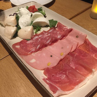 オービカ モッツァレラバー 横浜店 - 
