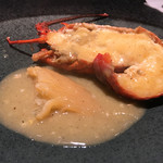 イチリン ハナレ - フカヒレと伊勢海老。伊勢海老の味噌のソース。
