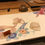 鮓 きずな - 明石 鯛、はりいか、あぶらめ