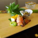 湖里庵 - 鮒寿し甘露煮等