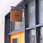 SAN - 外観