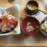 海さくら - 海鮮丼 上＝１５００円