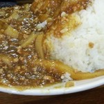 会飯よこ多 - 横から見るとご飯のボリュームがわかってもらえるかと…。