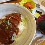 ギャラリー杏 - デミグラスソースかつ丼(1,150円)