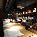 和風ダイニング どまん中 - 1階カウンター席