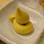 寅一 - 串かつと同時に出たカラシ(この形も板さんの遊び心?)