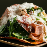 生ハム事業部by izakaya ハーリー - こだわり生ハムの新鮮野菜サラダ