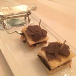 レストラン コーイン - トリュフバターとトリュフサンド