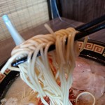 一蘭 - 【2017.5.4(木)】ラーメン(並盛・110g)790円の麺