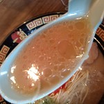 一蘭 - 【2017.5.4(木)】ラーメン(並盛・110g)790円のスープ