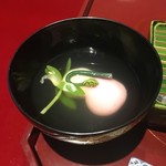 料理旅館 金沢茶屋 - 紅白餅 春蘭 白魚早蕨