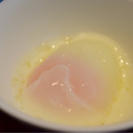 陳麻婆豆腐 - トッピングに、温玉。これで辛さ緩和……できません（笑）