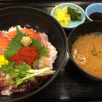 瀬戸大橋温泉 やま幸 - 料理写真:北海親子丼