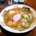 金の玉子 - 特製ラーメン700円