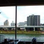 TROIS CUIT ASANUMA - 窓からの景色